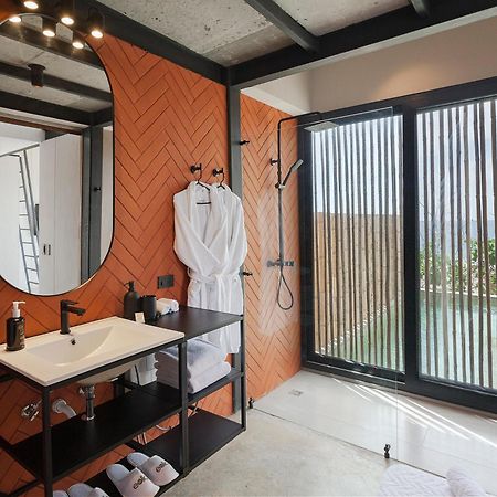 Eolia Sustainable Design Hotel مانتا المظهر الخارجي الصورة