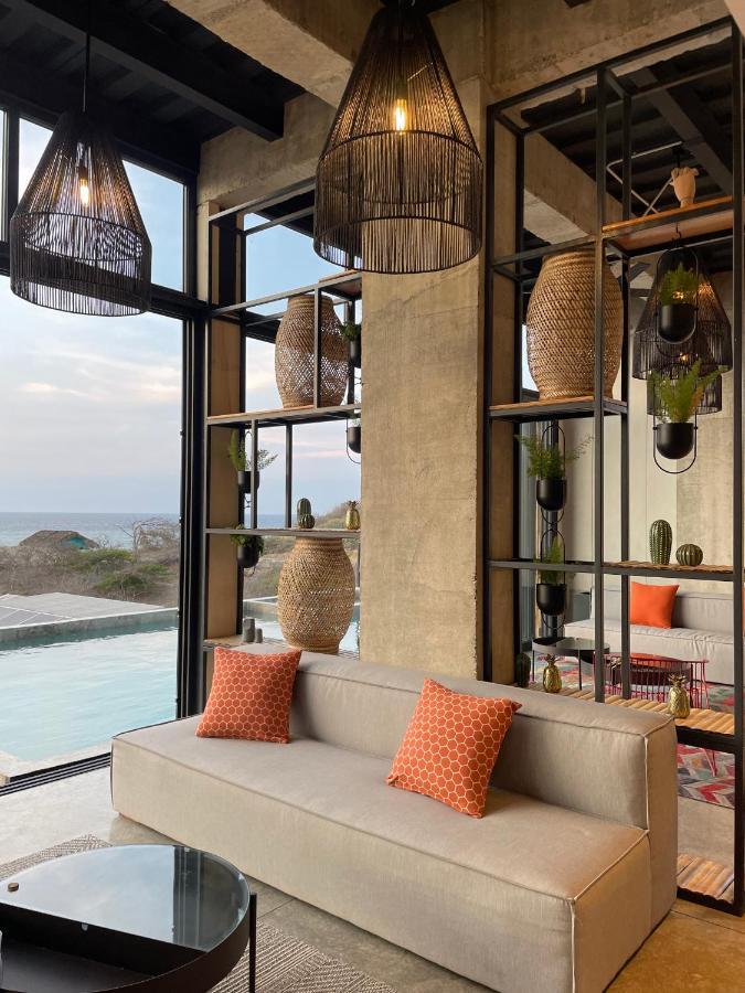 Eolia Sustainable Design Hotel مانتا المظهر الخارجي الصورة