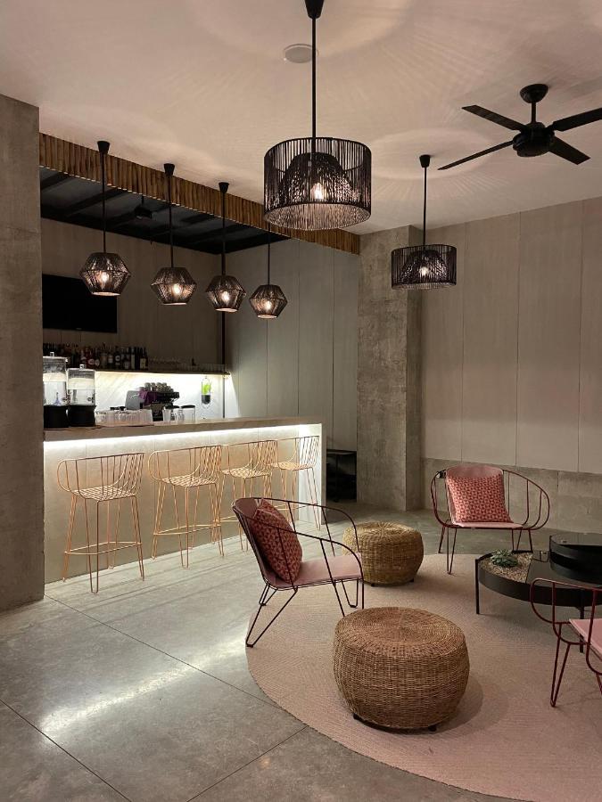 Eolia Sustainable Design Hotel مانتا المظهر الخارجي الصورة