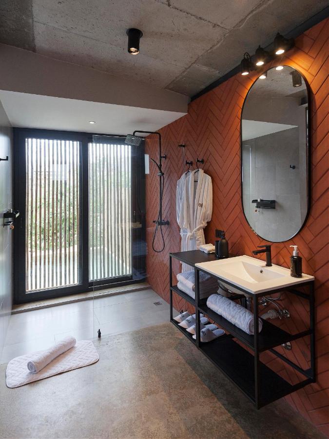 Eolia Sustainable Design Hotel مانتا المظهر الخارجي الصورة