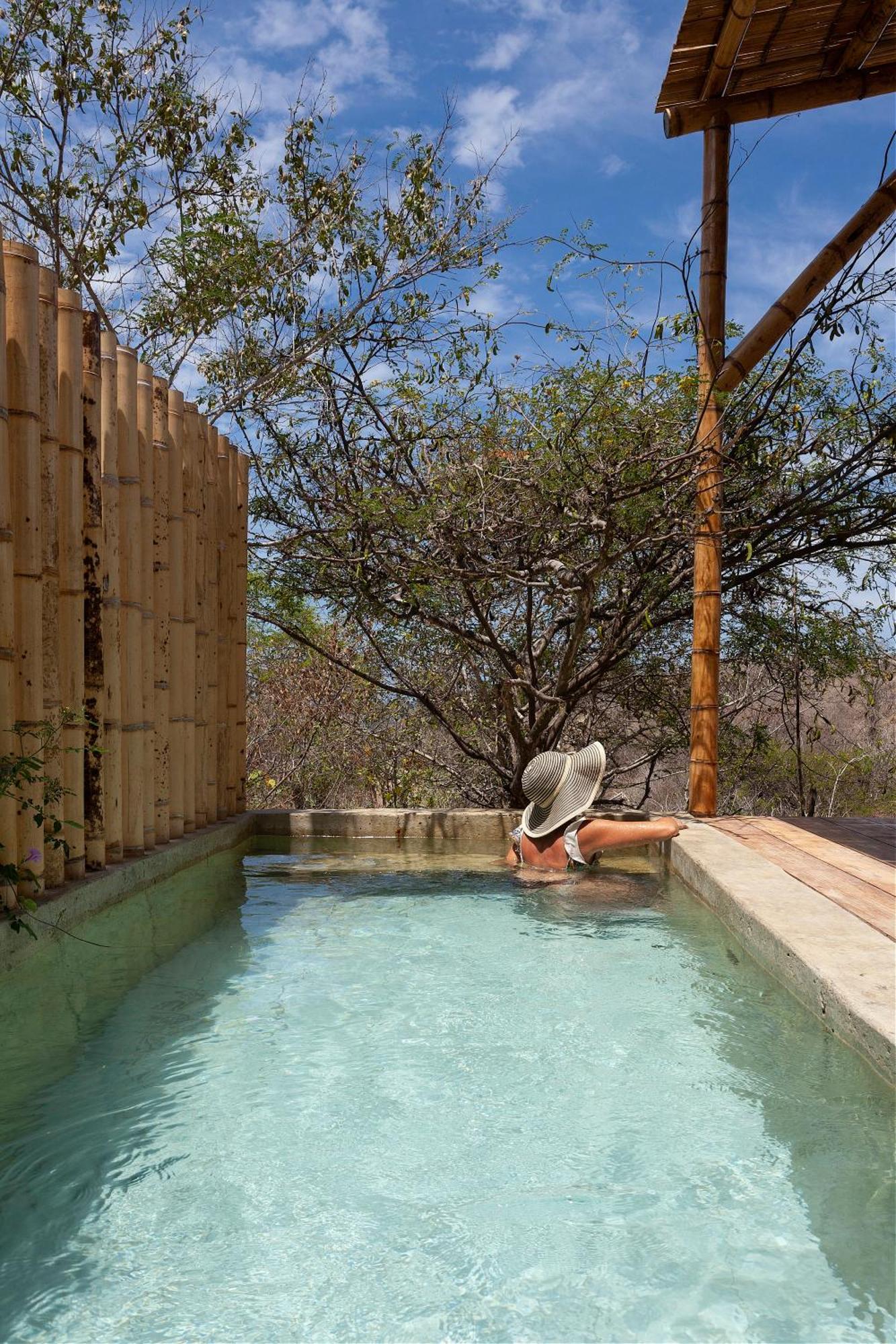 Eolia Sustainable Design Hotel مانتا المظهر الخارجي الصورة